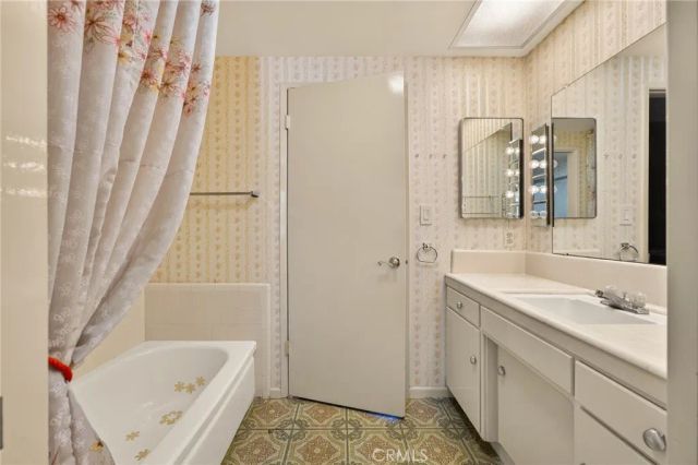 114 Anita Court, Redlands, CA 92373