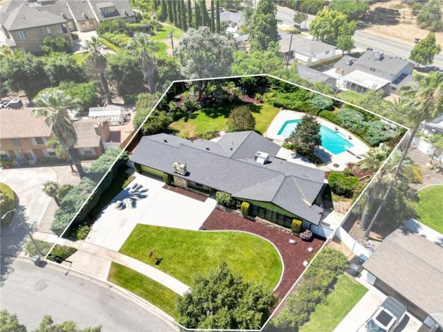 114 Anita Court, Redlands, CA 92373