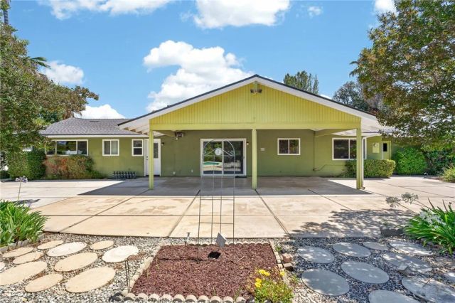 114 Anita Court, Redlands, CA 92373