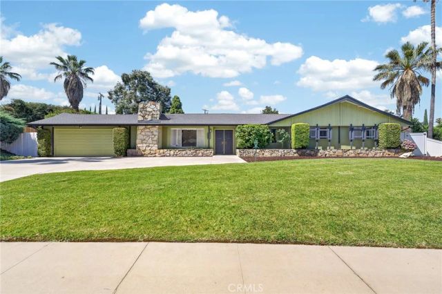 114 Anita Court, Redlands, CA 92373