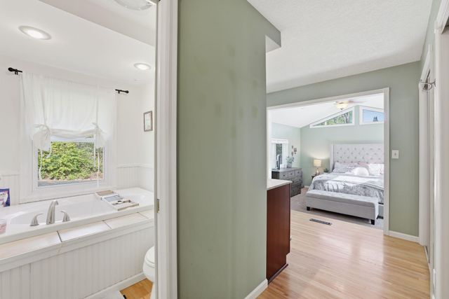 4816 Overlook Drive, Bloomington, MN 55437