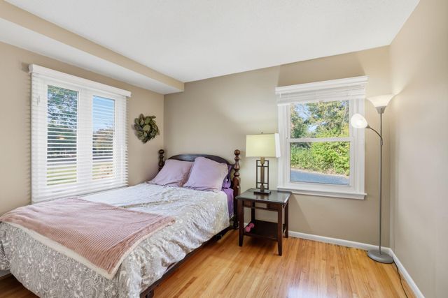 4816 Overlook Drive, Bloomington, MN 55437