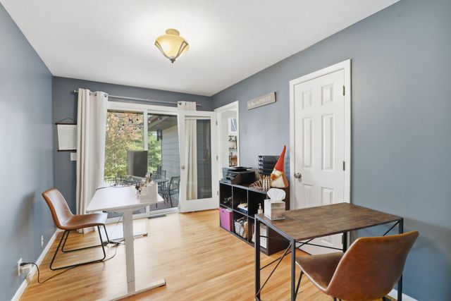 4816 Overlook Drive, Bloomington, MN 55437