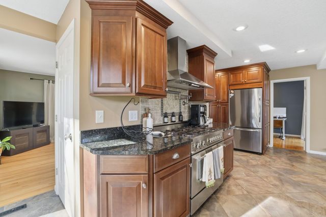 4816 Overlook Drive, Bloomington, MN 55437