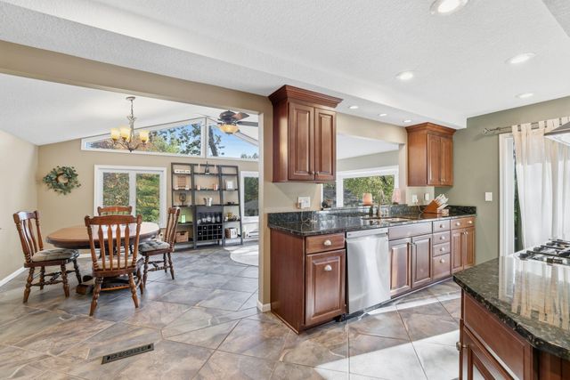 4816 Overlook Drive, Bloomington, MN 55437