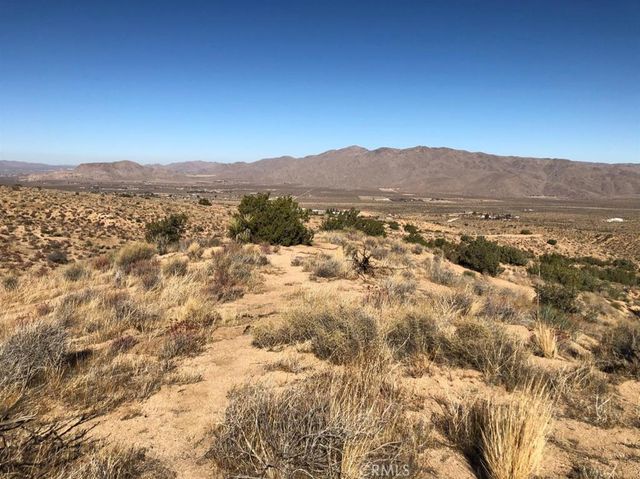 26635 Santa Rosa Road, Apple Valley, CA 92308