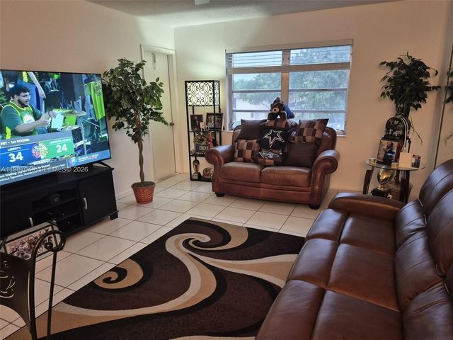 200 Ashbury Rd 307, Hollywood, FL 33024