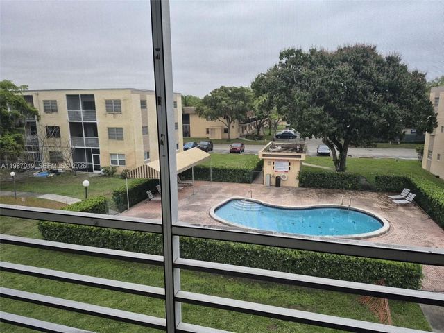 200 Ashbury Rd 307, Hollywood, FL 33024