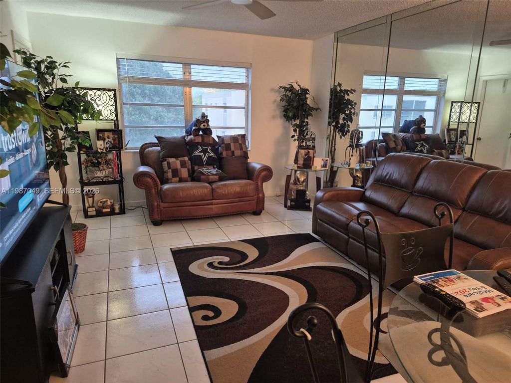 200 Ashbury Rd 307, Hollywood, FL 33024