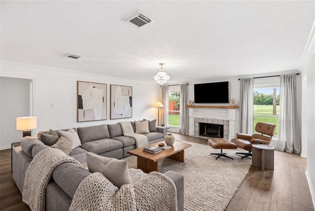 2312 Pebble Beach Drive, League City, TX 77573