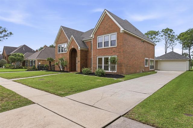 2312 Pebble Beach Drive, League City, TX 77573