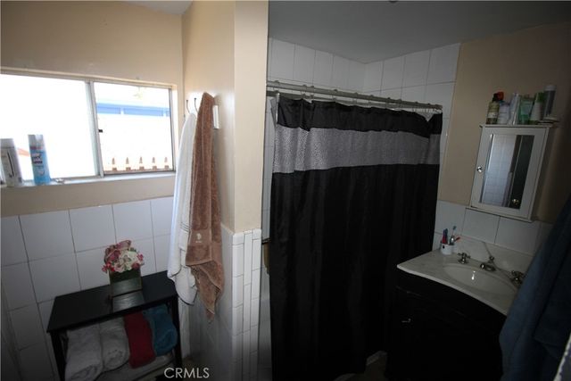 222 E Manchester, Los Angeles, CA 90003