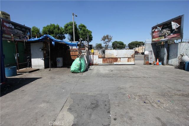 222 E Manchester, Los Angeles, CA 90003