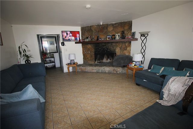 222 E Manchester, Los Angeles, CA 90003