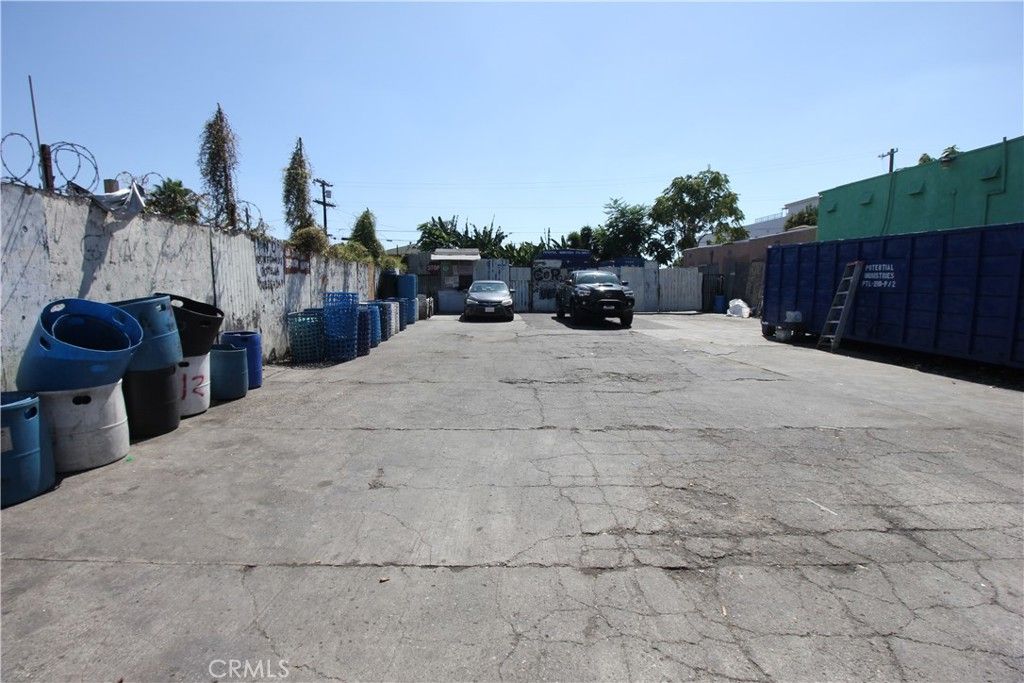222 E Manchester, Los Angeles, CA 90003 — photo 4