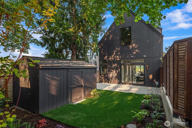 2821 Harris Place S, Seattle, WA 98144