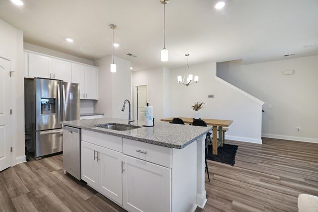 1105 Fairmont Ln, Lebanon, TN 37087