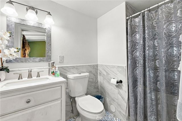 1407 W Colonial Avenue, Anaheim, CA 92802