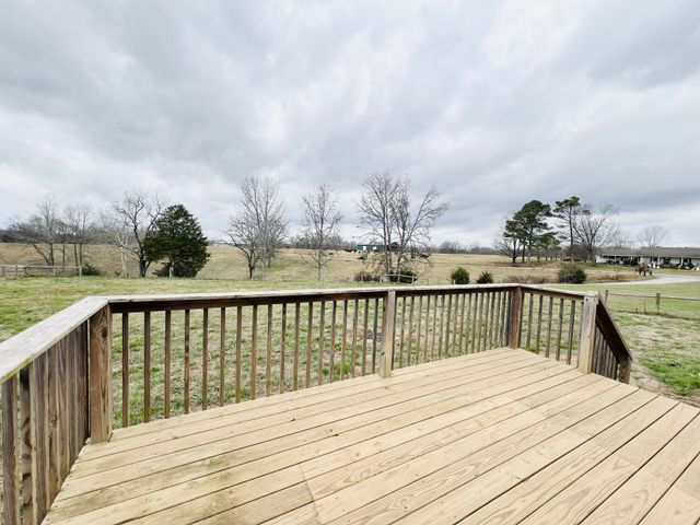 4957 Little Dry Creek Rd, Pulaski, TN 38478