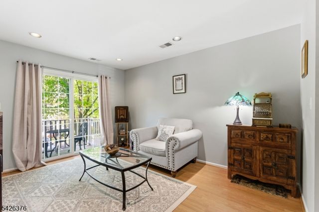 2063 Drake Ct, Mahwah Twp., NJ 07430