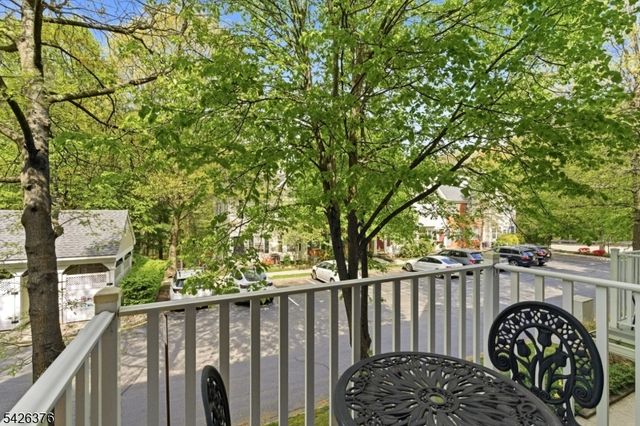 2063 Drake Ct, Mahwah Twp., NJ 07430