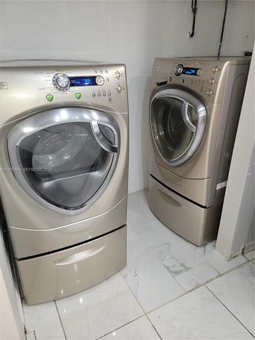 14389 Kendale Lakes Cir 14389, Miami, FL 33183