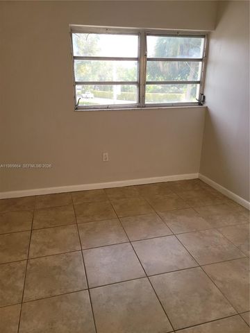 14389 Kendale Lakes Cir 14389, Miami, FL 33183