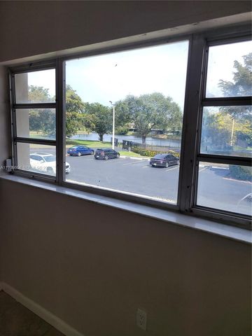 14389 Kendale Lakes Cir 14389, Miami, FL 33183