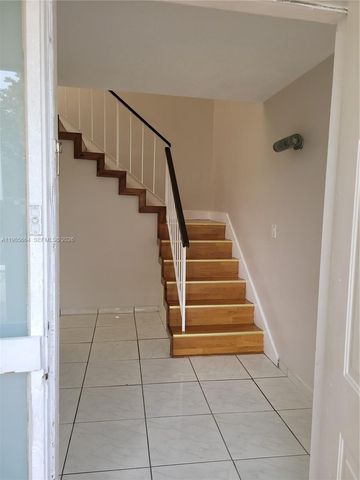 14389 Kendale Lakes Cir 14389, Miami, FL 33183