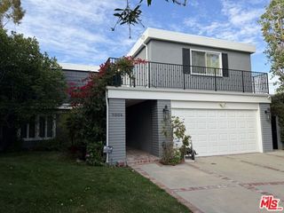 3004 Stoner Avenue, Los Angeles, CA 90066