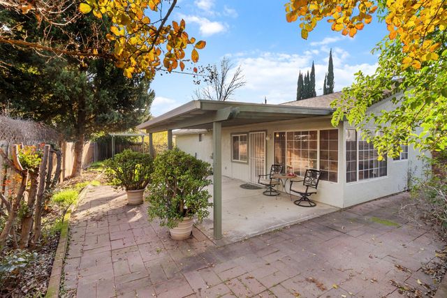 7104 Dawn View Ct, Citrus Heights, CA 95621