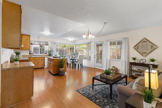 7104 Dawn View Ct, Citrus Heights, CA 95621