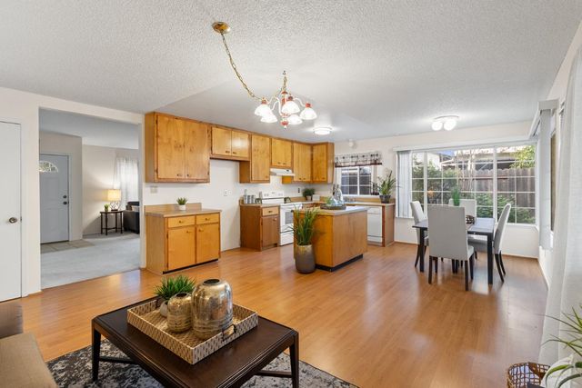 7104 Dawn View Ct, Citrus Heights, CA 95621