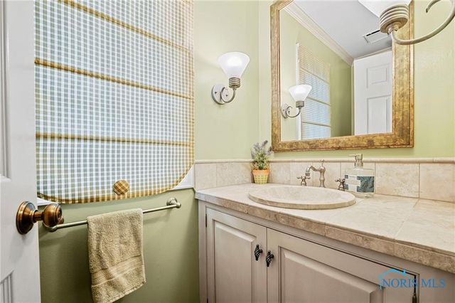 2720 Derby Road, Ottawa Hills, OH 43615