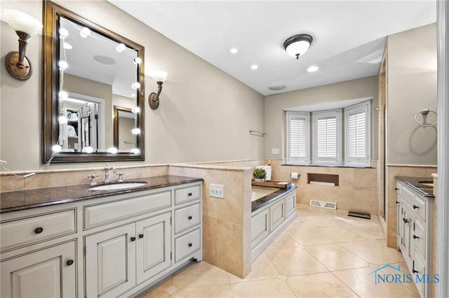 2720 Derby Road, Ottawa Hills, OH 43615