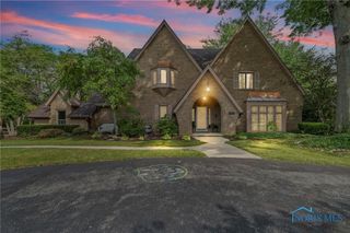 2720 Derby Road, Ottawa Hills, OH 43615