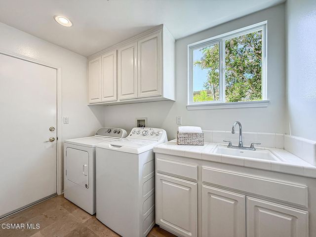 1971 Seabreeze Street, Thousand Oaks, CA 91320