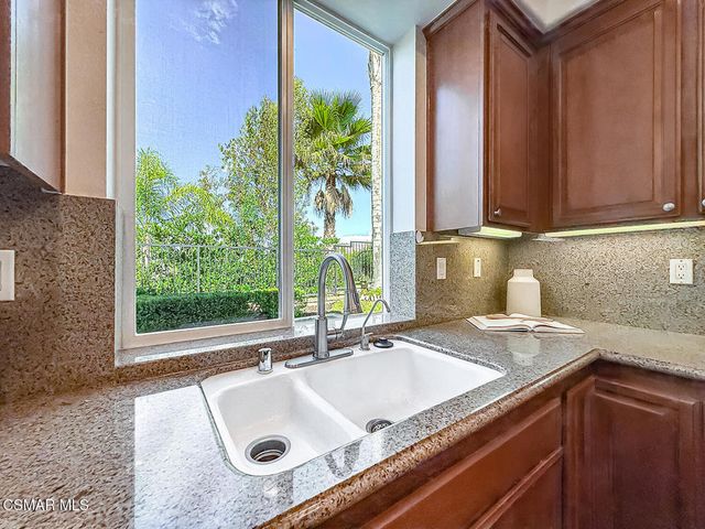1971 Seabreeze Street, Thousand Oaks, CA 91320