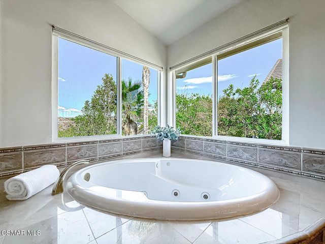 1971 Seabreeze Street, Thousand Oaks, CA 91320