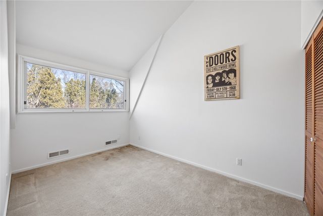 3201 Muscatine Avenue 3, Iowa City, IA 52240