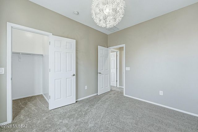 323 E Refuge Loop, Vail, AZ 85641