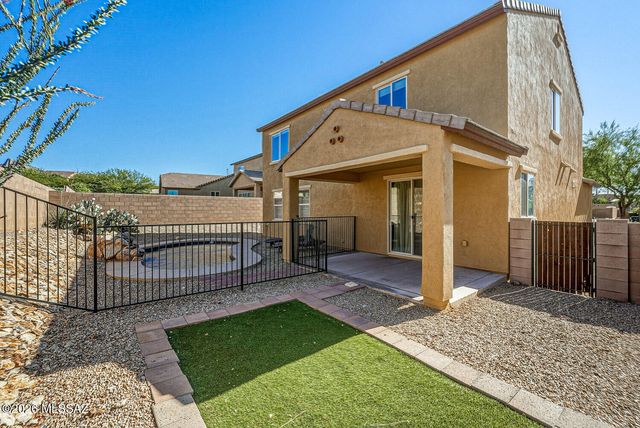 323 E Refuge Loop, Vail, AZ 85641