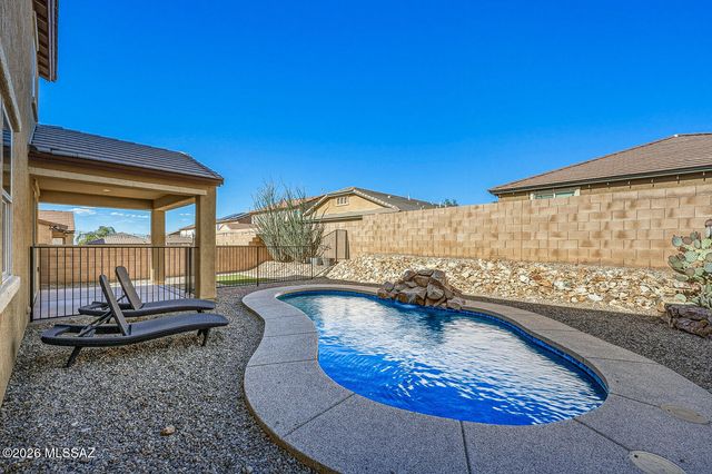 323 E Refuge Loop, Vail, AZ 85641