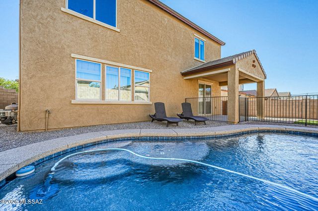 323 E Refuge Loop, Vail, AZ 85641