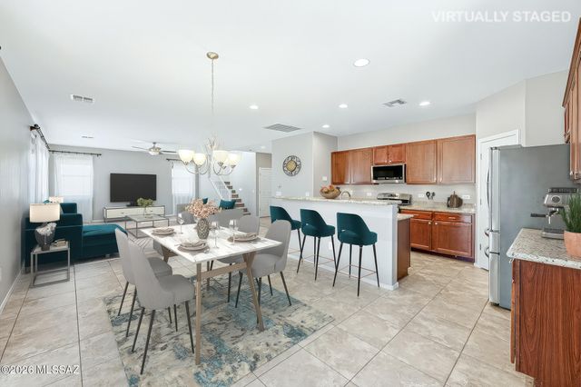 323 E Refuge Loop, Vail, AZ 85641