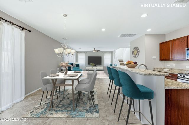 323 E Refuge Loop, Vail, AZ 85641