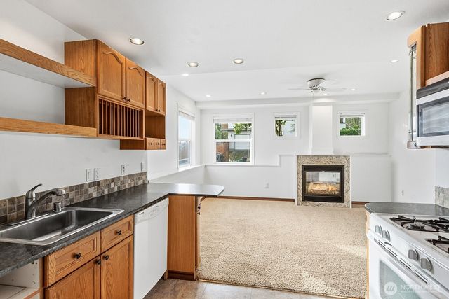 3231 Grand Avenue, Everett, WA 98201