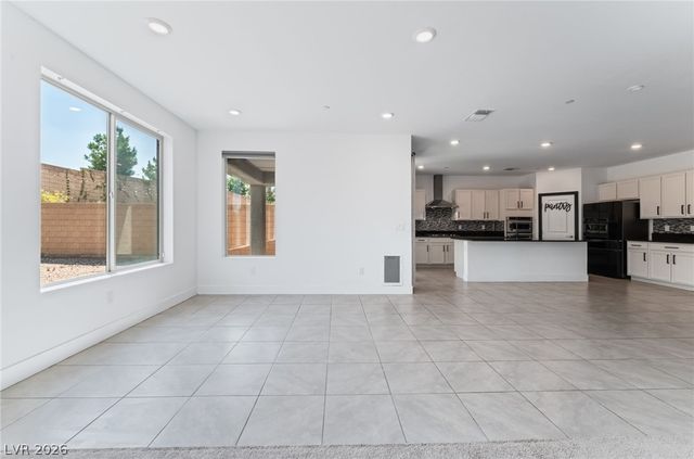 9993 Birch Knoll Avenue, Las Vegas, NV 89166