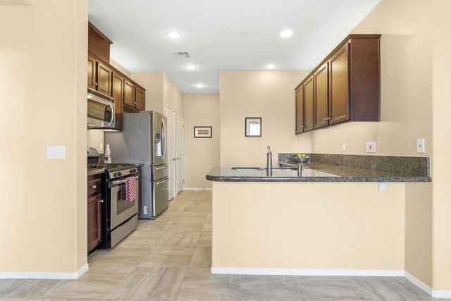 11130 Taloncrest Way 19, San Diego, CA 92126