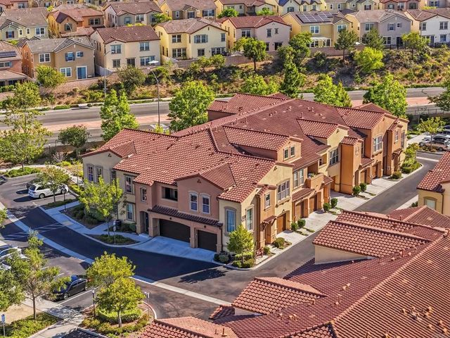 11130 Taloncrest Way 19, San Diego, CA 92126